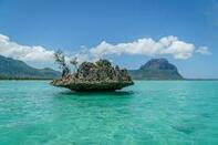 Best of Mauritius ... 1% Land 99% Fun !