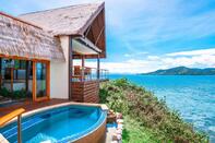Fiji ... A Tropical Paradise !
