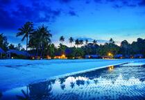 Bintan ... Exotic & Luxurious ... Indonesian Island off Singapore Coast !